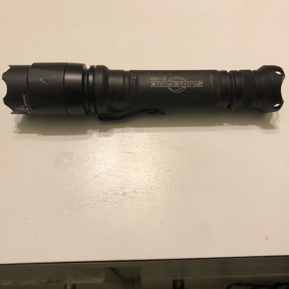 Surefire E2D LED Ultra Defenders flashlight ~Price Firm or Best Offer!!!! - Picture 6 of 7